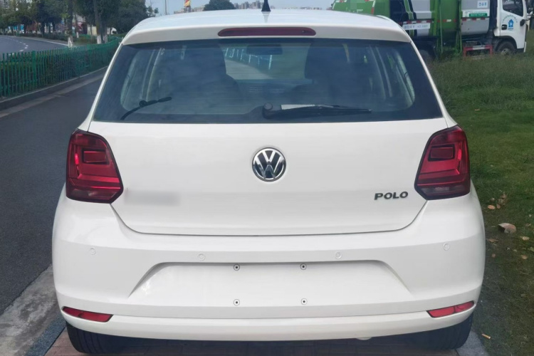 Volkswagen Polo 2017 car image #6