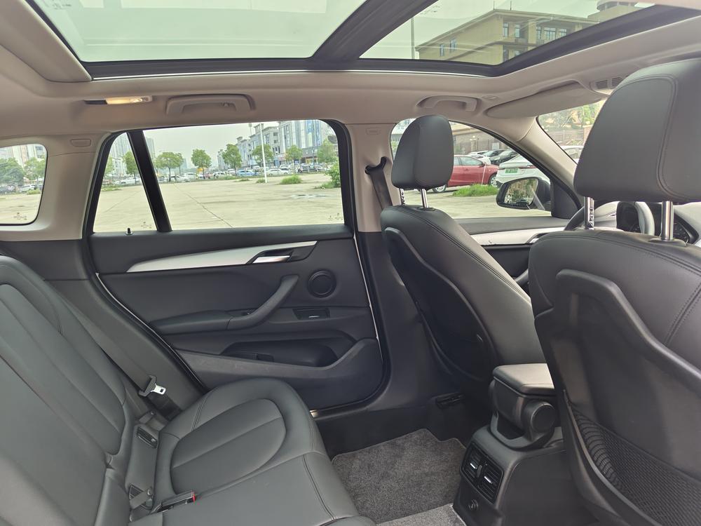 BMW X1 2017 #18 BMW X1 2017 car image #18