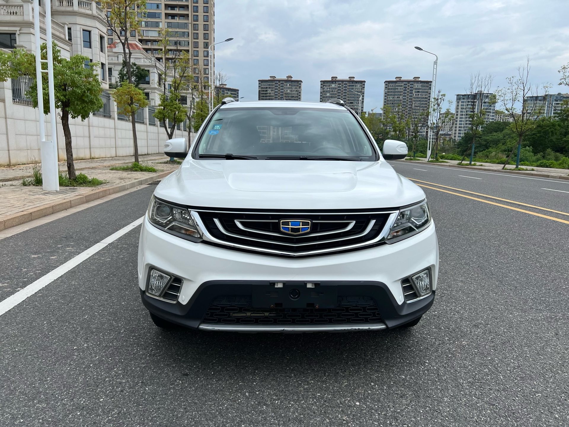 GEELY Vision X6 2017 car image #3