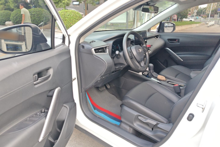 Toyota Corolla Cross 2024 car image #16