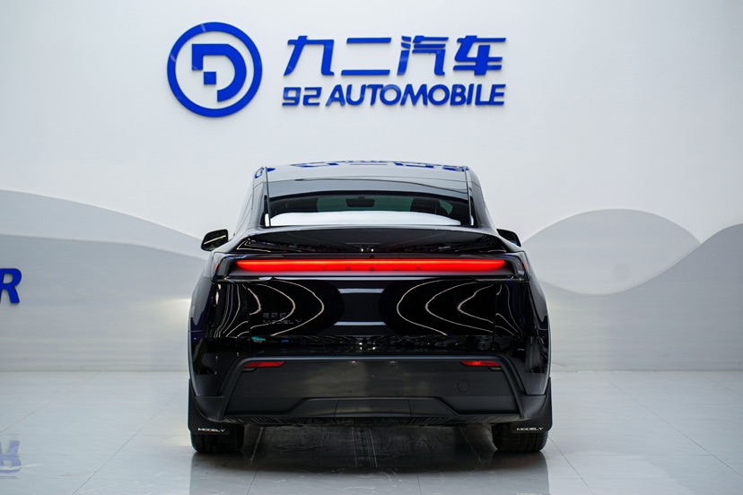 Tesla Model Y 2026 #3 Tesla Model Y 2026 immagine di auto #3