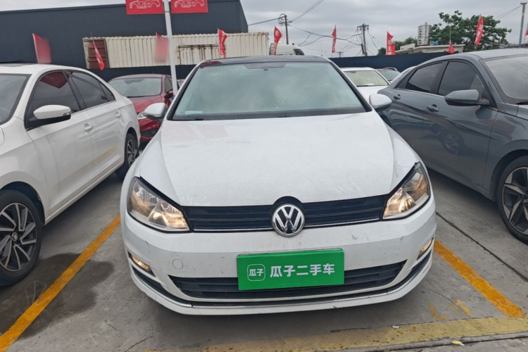 Volkswagen Golf 2016 car image #3
