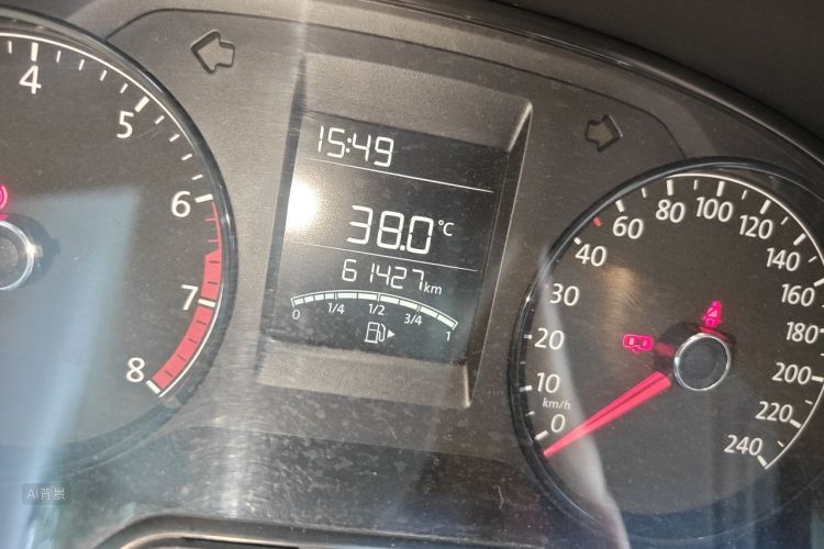 Volkswagen Polo 2018 car image #14