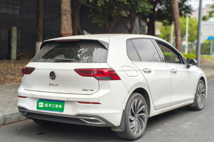 Volkswagen Golf 2021 car image #7