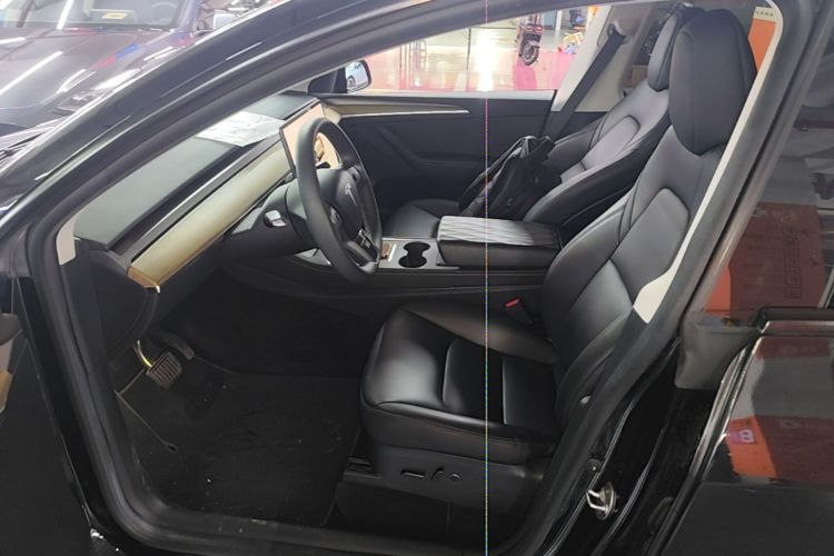 Tesla Model Y 2023 #16 Tesla Model Y 2023 car image #16