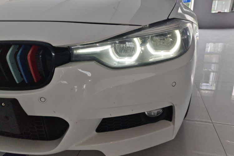 BMW 3 Series 2018 #23 BMW 3 Series 2018 car image #23
