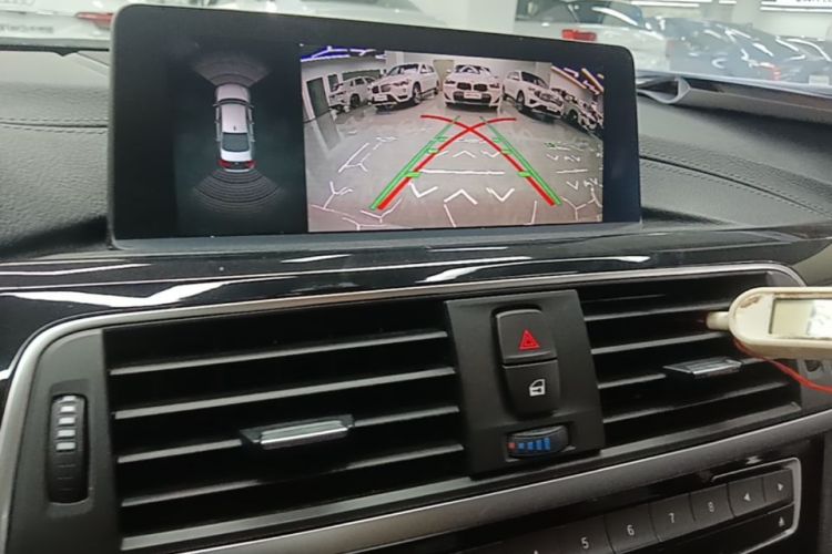 BMW 3 Series 2019 #13 BMW 3 Series 2019 car image #13