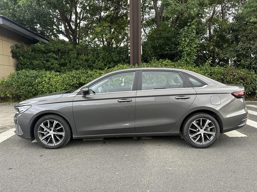 GEELY Emgrand 2023 #4 GEELY Emgrand 2023 car image #4