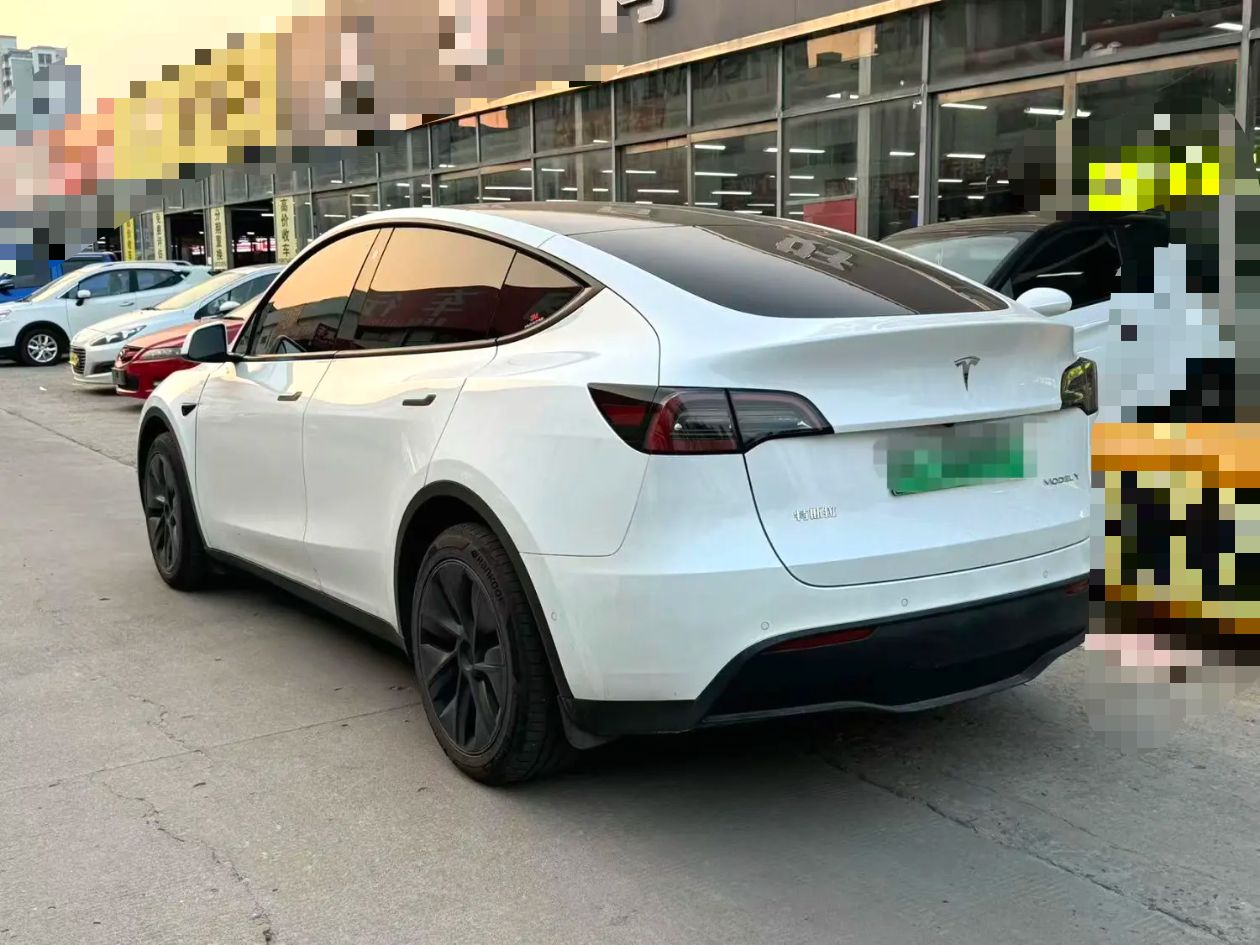 Tesla Model Y 2024 #4 Tesla Model Y 2024 image de voiture #4
