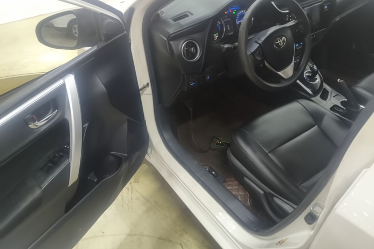 Toyota Corolla 2018 #16 Toyota Corolla 2018 car image #16