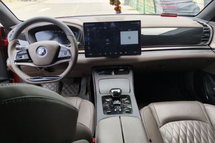 BYD Han 2021 car image #12