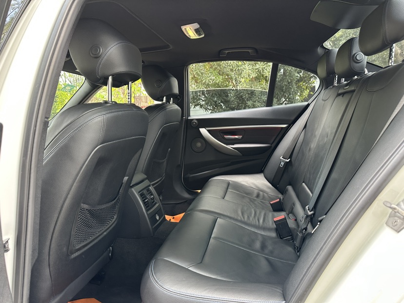 BMW 3 Series 2019 #6 BMW 3 Series 2019 car image #6