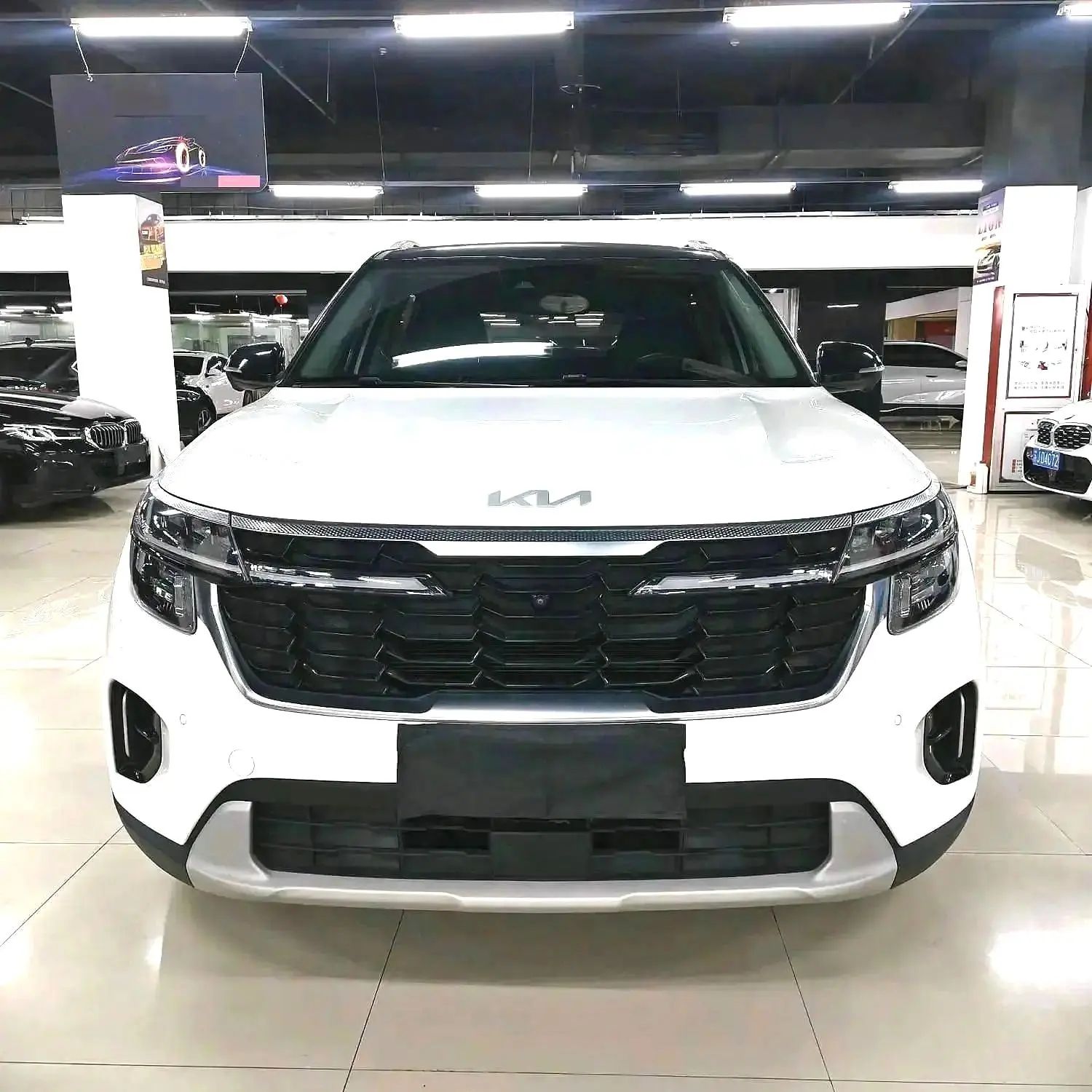 Kia Seltos 2023 #2 Kia Seltos 2023 immagine di auto #2