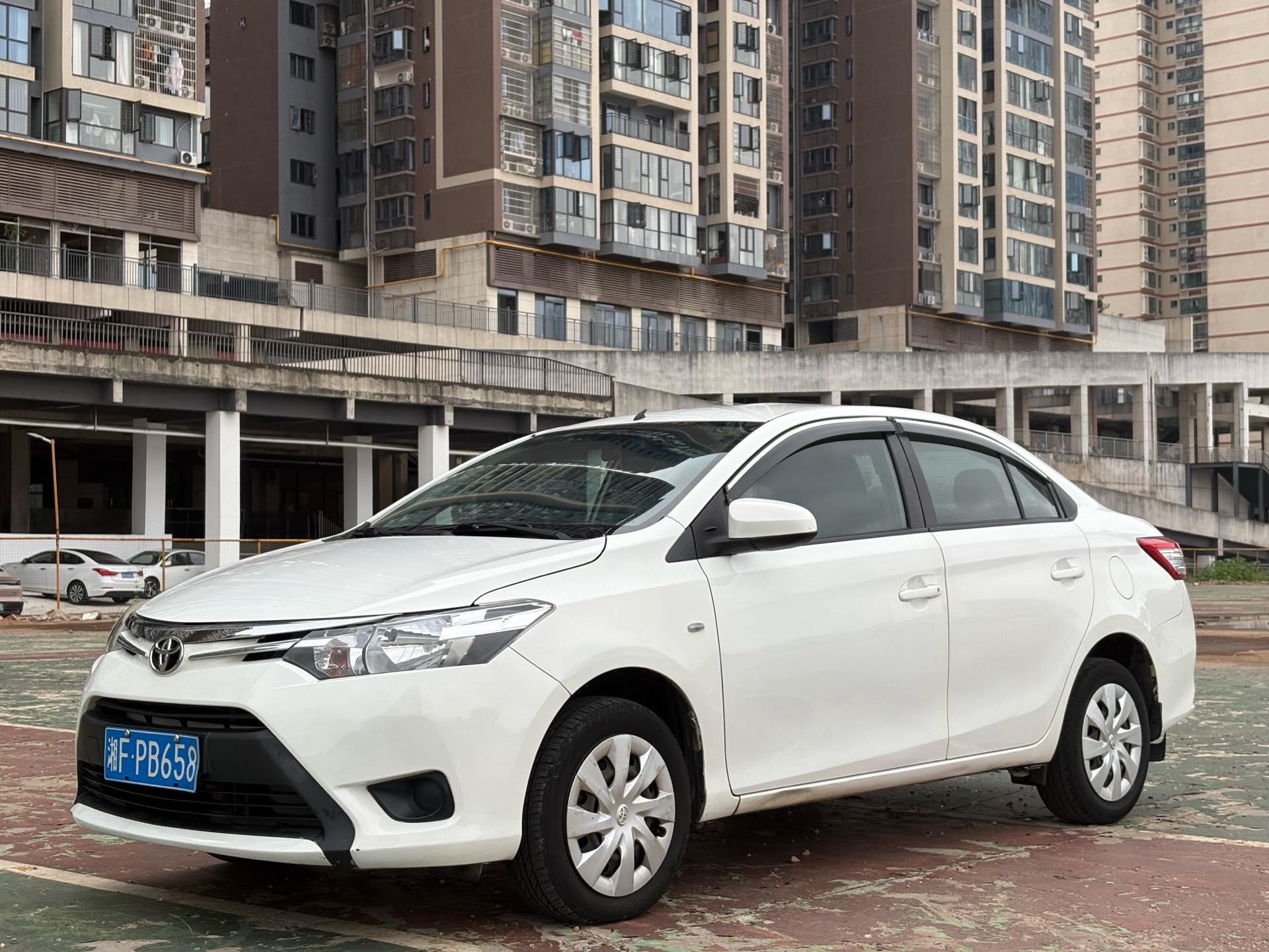 Toyota Vios 2015 Toyota Vios 2015 car image