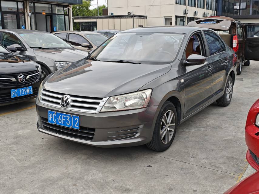 Volkswagen Santana 2013 Volkswagen Santana 2013 car image