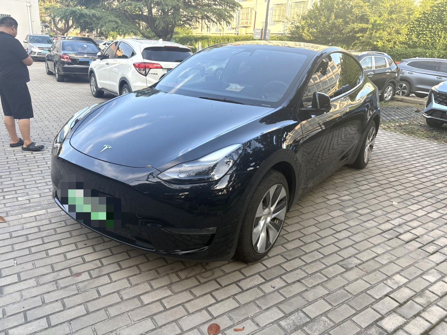 Tesla Model Y 2023 immagine di auto 