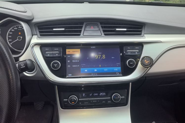GEELY Emgrand GL 2017 #13 GEELY Emgrand GL 2017 car image #13