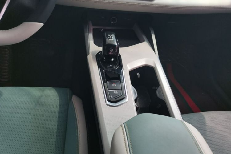 GEELY Emgrand L HiP 2022 صورة سيارة #14
