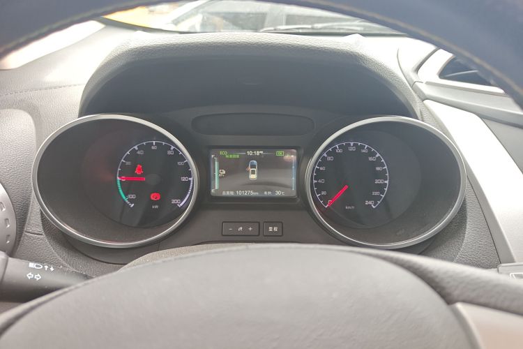 BYD Yuan New Energy 2019 #8 BYD Yuan New Energy 2019 car image #8