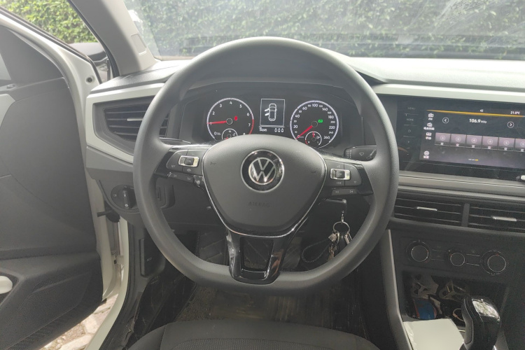 Volkswagen Polo 2021 #11 Volkswagen Polo 2021 car image #11