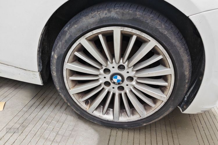 BMW 3 Series 2018 #9 BMW 3 Series 2018 car image #9