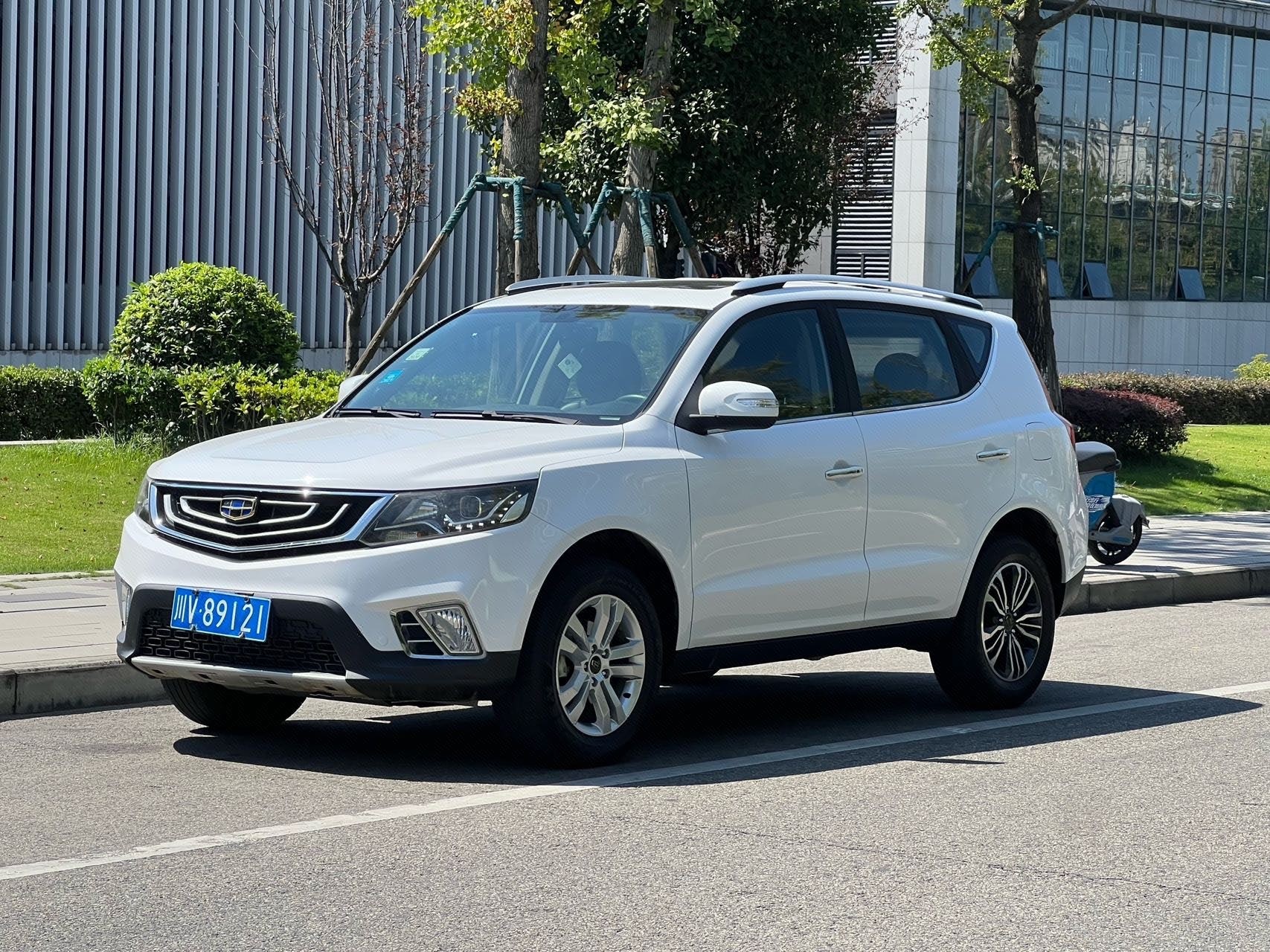 GEELY Vision X6 2017 car image 