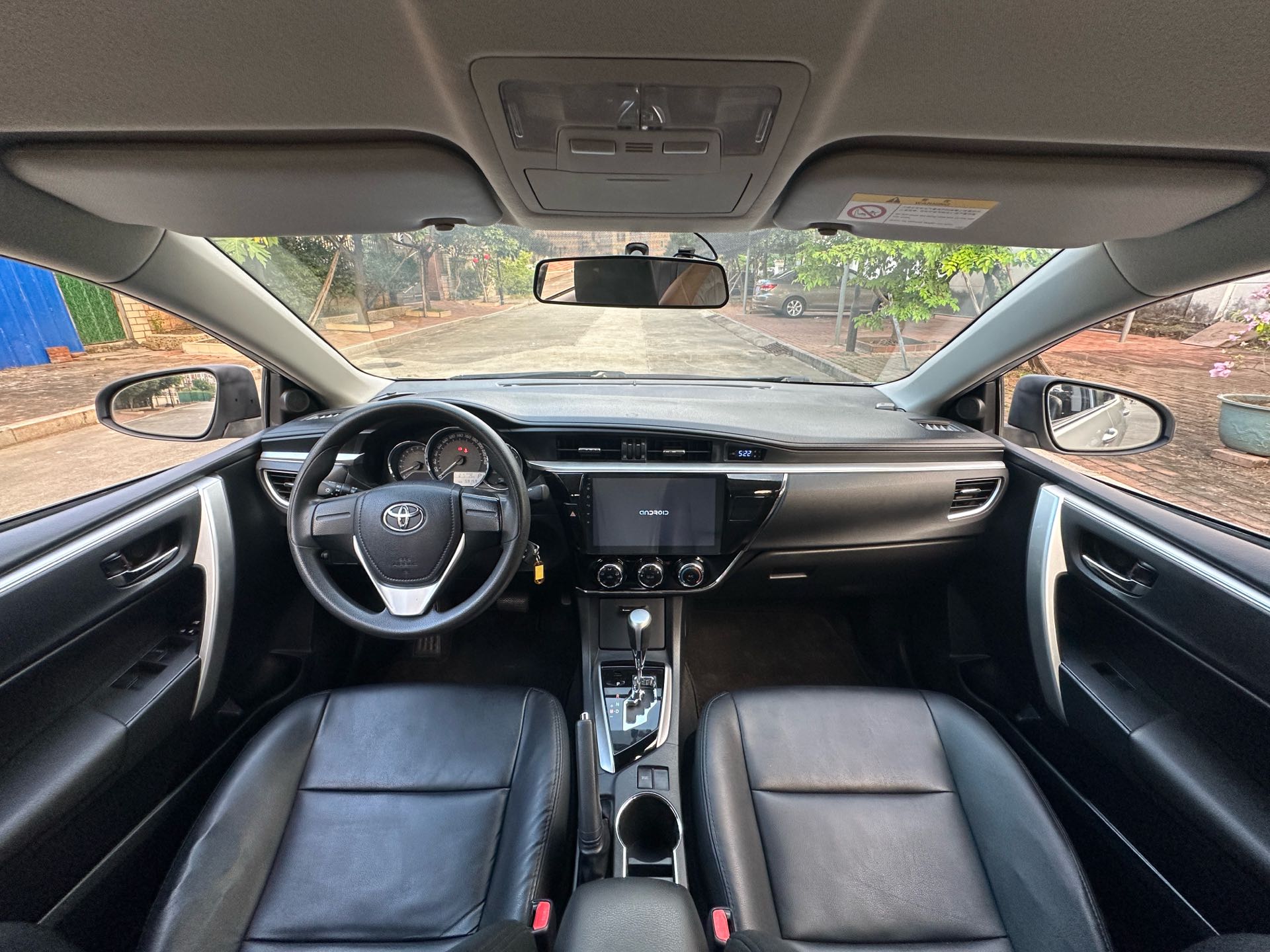 Toyota Corolla 2018 car image #9
