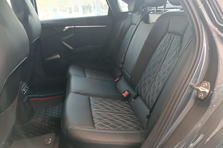 Audi A3 2025 immagine di auto #17
