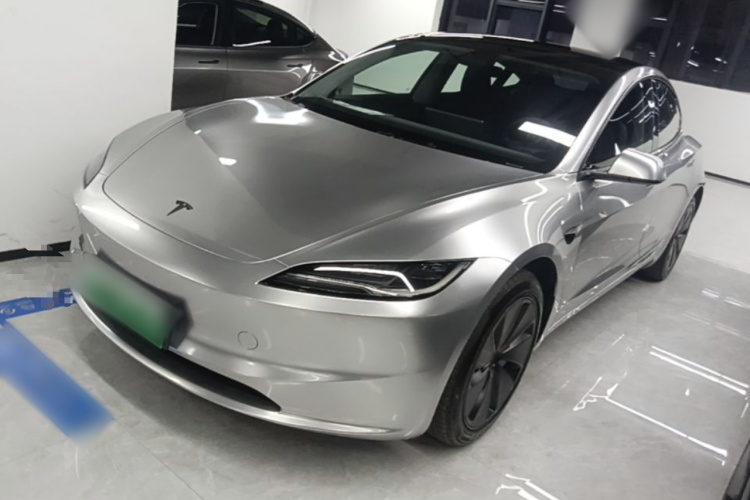 2025 #2 2025 car image #2