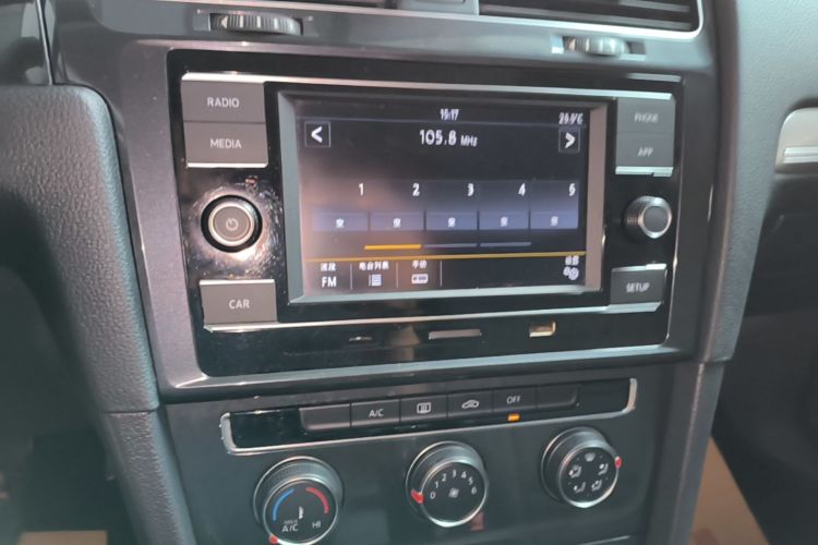 Volkswagen Golf 2018 #17 Volkswagen Golf 2018 car image #17