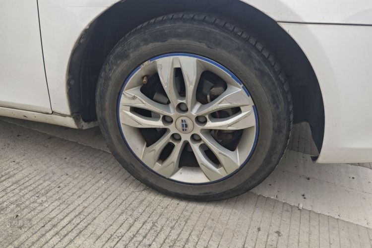 GEELY Emgrand 2015 car image #9