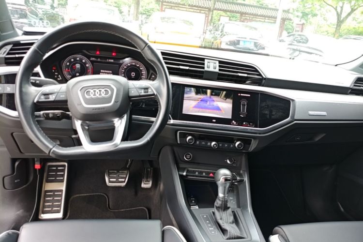 Audi Q3 2024 #10 Audi Q3 2024 car image #10