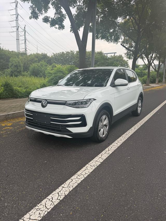 Volkswagen Tharu 2025 #12 Volkswagen Tharu 2025 car image #12