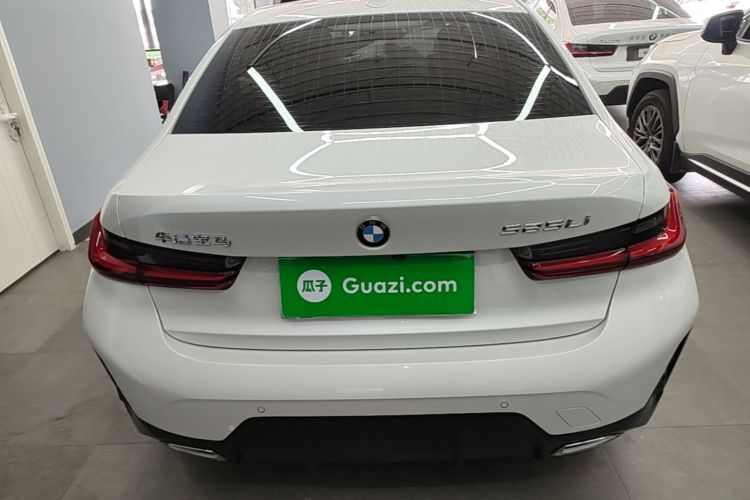 BMW 3 Series 2024 #6 BMW 3 Series 2024 car image #6
