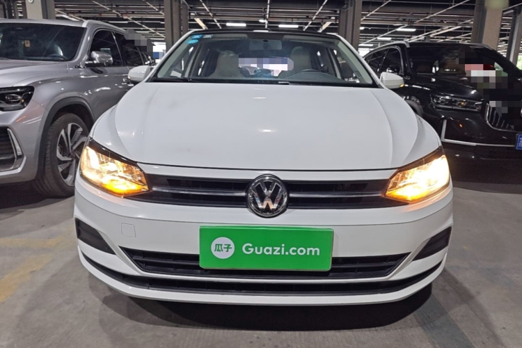 Volkswagen Polo 2020 car image #3