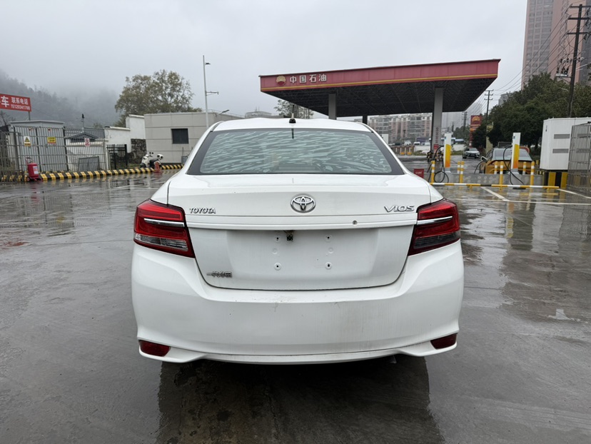 Toyota Vios 2018 imagen de coche #8