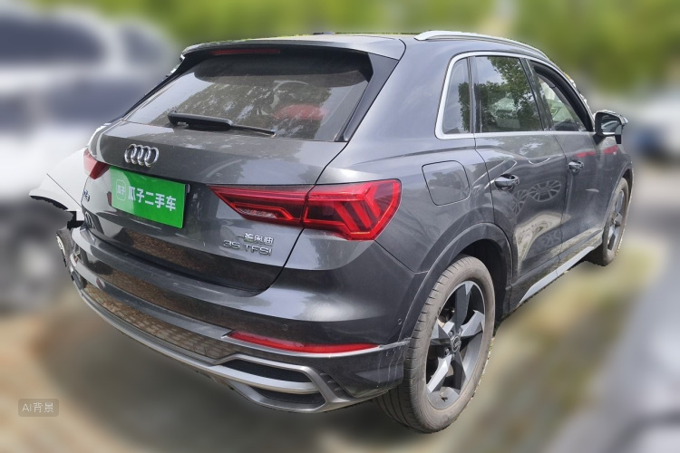 Audi Q3 2021 car image #7