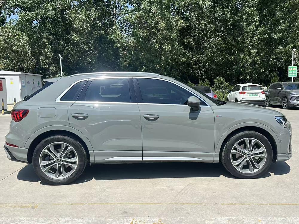 Audi Q3 2023 изображение автомобиля #8
