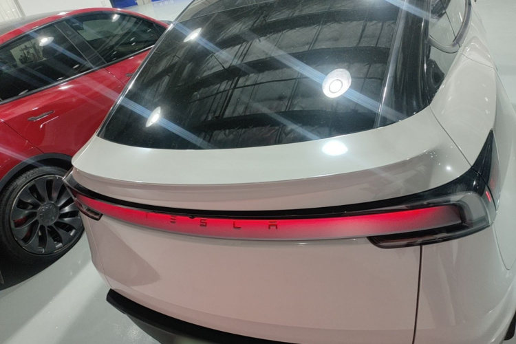 Tesla Model Y 2025 #6 Tesla Model Y 2025 imagen de coche #6