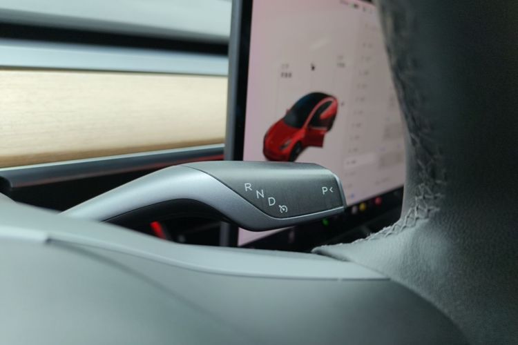 Tesla Model 3 2020 #14 Tesla Model 3 2020 car image #14