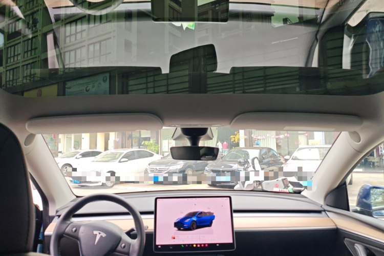 Tesla Model Y 2021 #20 Tesla Model Y 2021 car image #20