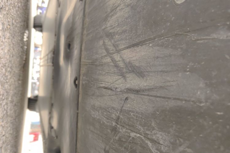 Tesla Model Y 2021 car image #30
