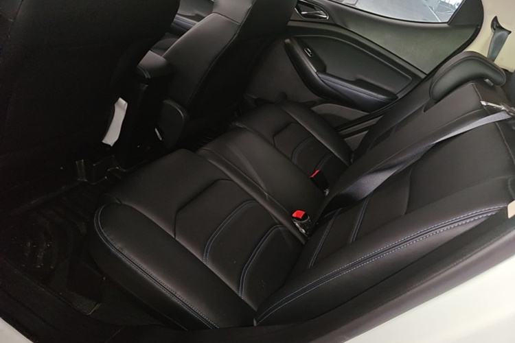 BYD Yuan New Energy 2019 car image #17
