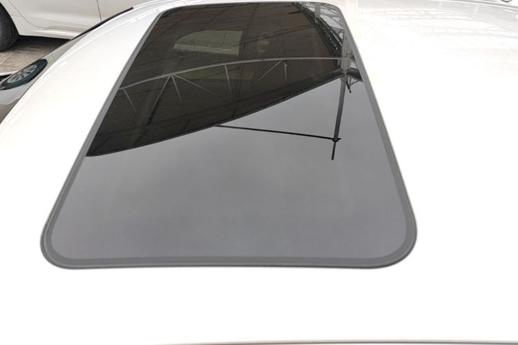 BMW 3 Series 2017 imagen de coche #23