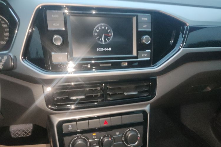 Volkswagen T-Cross 2020 изображение автомобиля #17