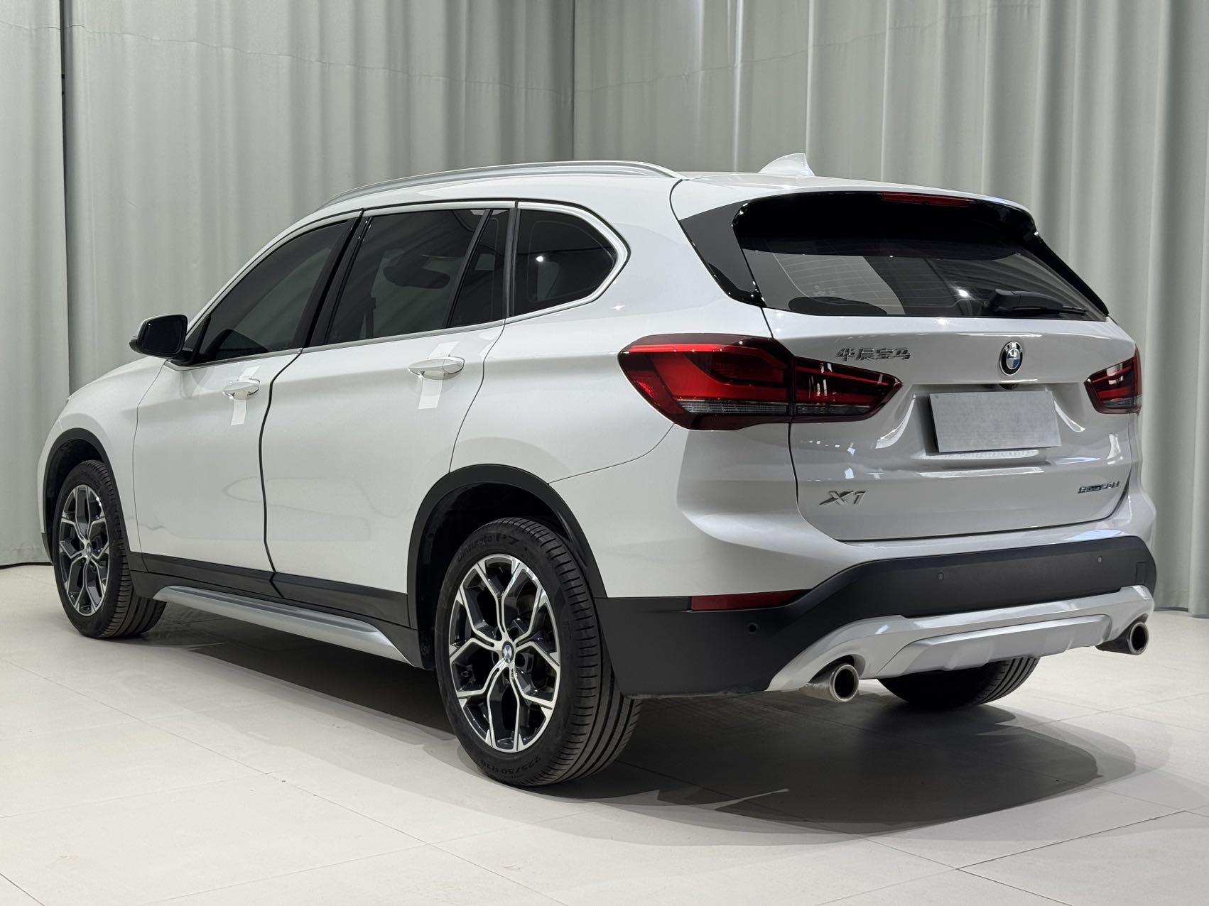 2022 car image #9