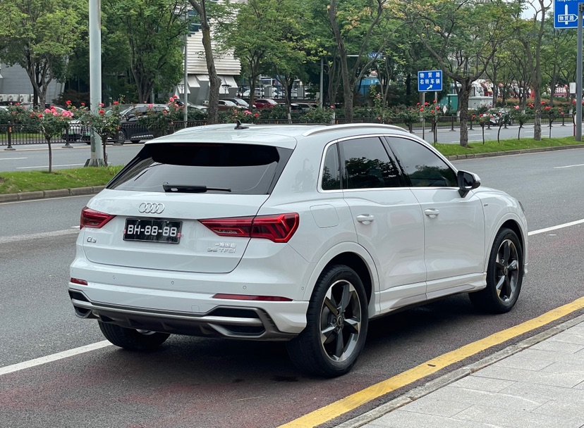 Audi Q3 2022 #7 Audi Q3 2022 car image #7