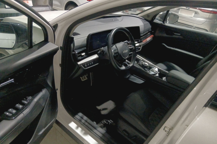 起亚 狮铂拓界 2022 汽车图片 #16