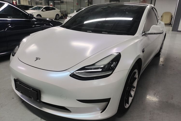 Tesla Model 3 2020 car image #2