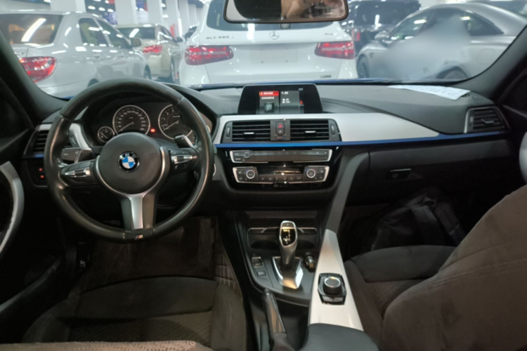 BMW 3 Series 2017 #10 BMW 3 Series 2017 car image #10
